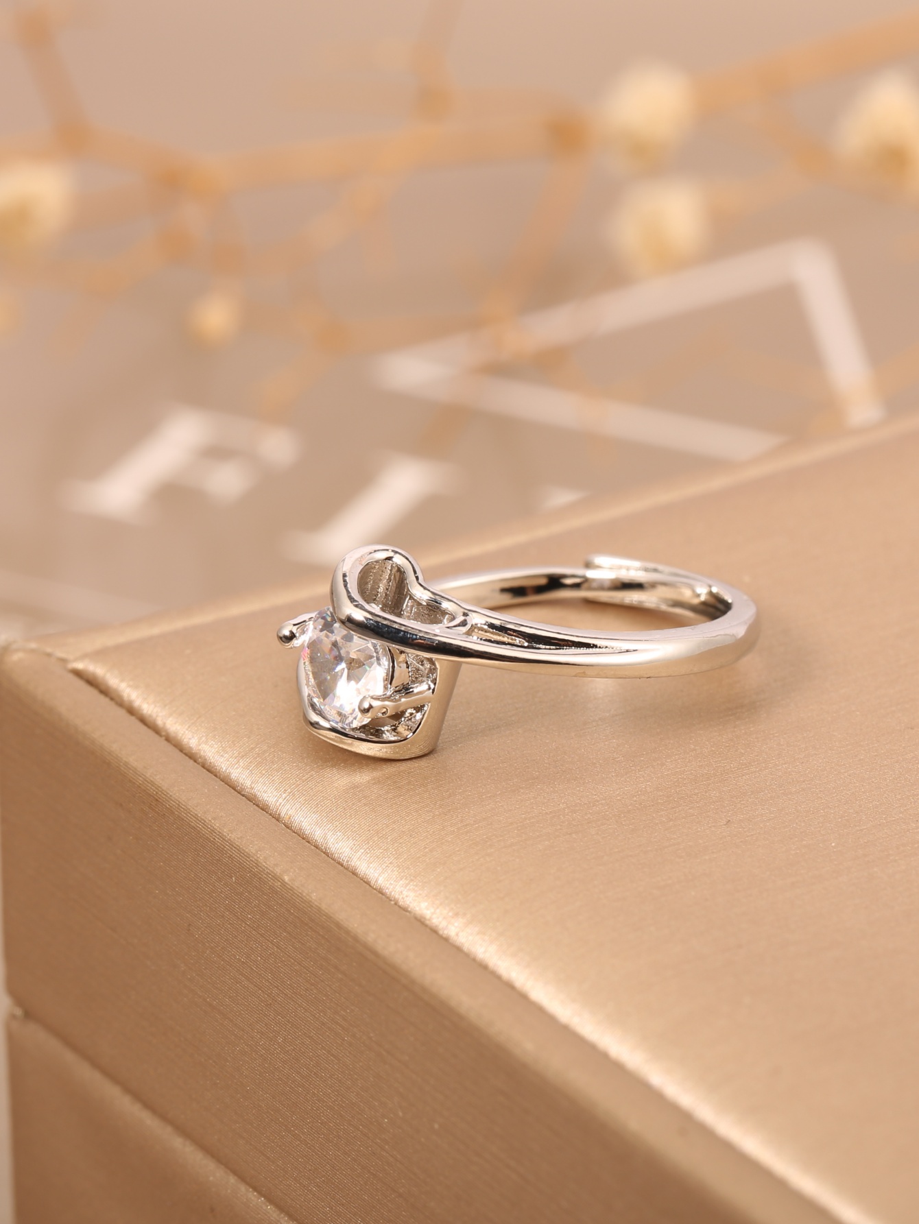 1 штука: Кольцо в европейском  – обзор и цена Luxury Lifestyle Gifts